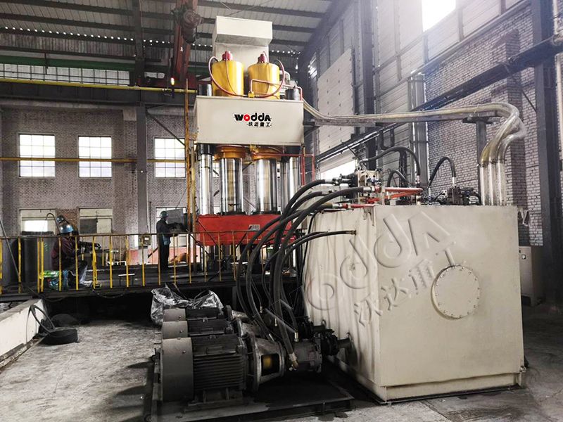 碳素石墨坩埚液壓機 碳素石墨坩埚液壓機