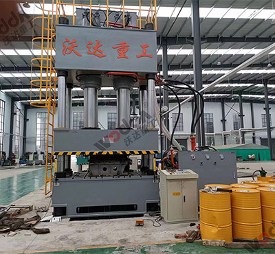 800噸汽車配(pèi)件四柱液壓機