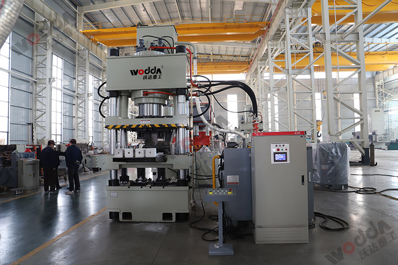 全自動630噸鹽磚機 全自動630噸鹽磚機