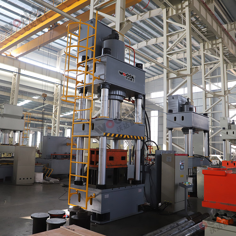 630噸四柱液壓機 630噸四柱液壓機