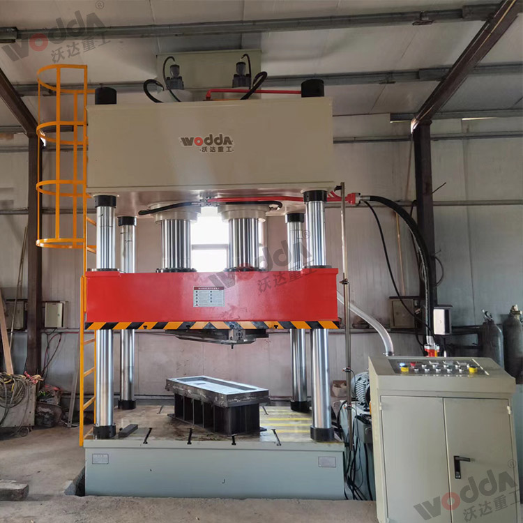 400噸金屬壓型液壓機 400噸金屬壓型液壓機