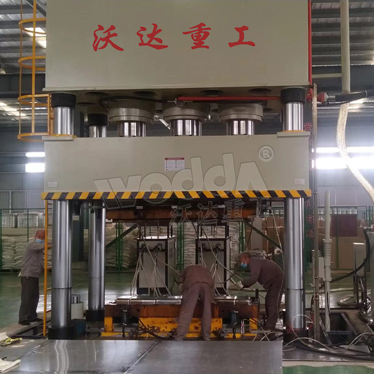 1500噸玻璃鋼電纜橋架成型液壓機 1500噸玻璃鋼電纜橋架成型液壓機