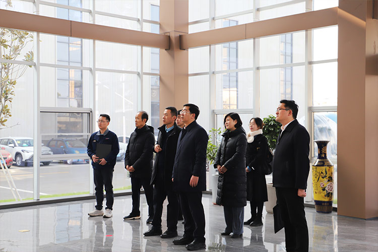 徐州市委常委、經開區黨工委書記張克一行莅臨山東长春昌兴传感器制造有限责任公司調研考察